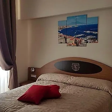 Buono Hotell Neapel