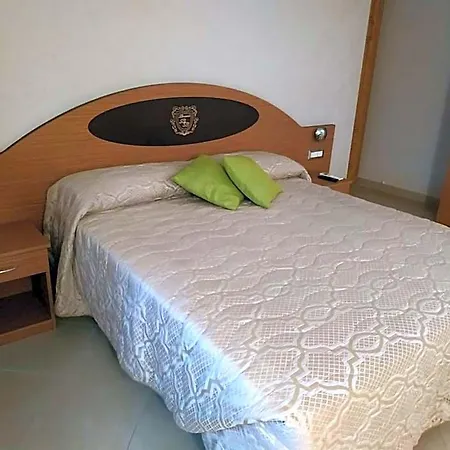 Buono فندق